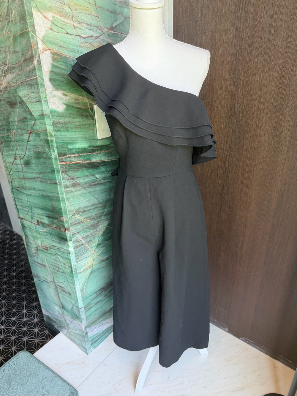 C/MEO Collective Black Ruffled One Shoulder Wide Leg Cropped Jumpsuit Medium - Picture 3 of 6